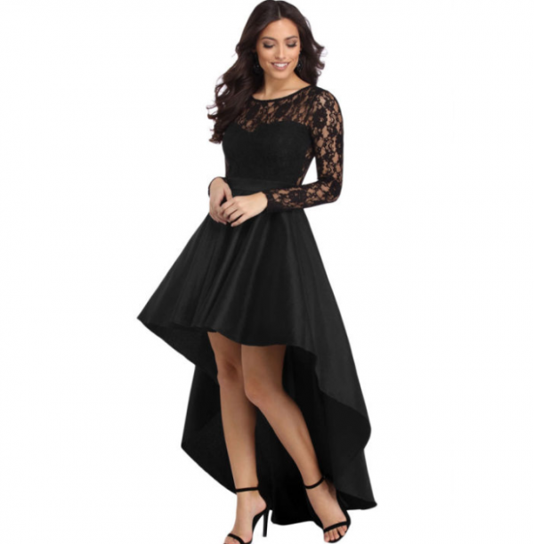 Gaun bridesmaid dengan model high-low